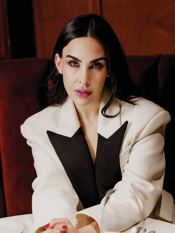 Mariana Chávez Jerry ML 01