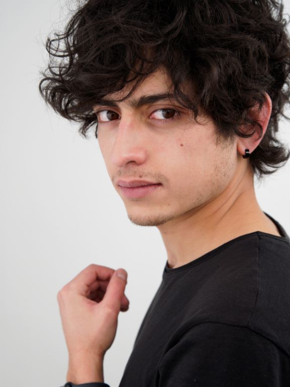 xr:d:DAE6nVT2a44:235,j:31243219114,t:22072117